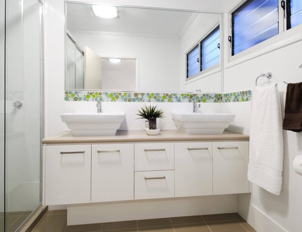 Explore stylish vessel sink bathroom designs that elevate your space and offer functionality for any modern home.